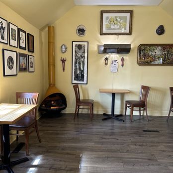Clutch Bagels & Spreads - Cozy corner for dining inside - Bagels Near Me - Gary, Indiana