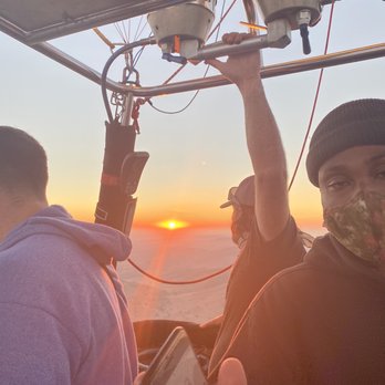Sky's The Limit Ballooning - Sunset at 4,000 feet up! - Hot Air Balloons Near Me - Los Olivos, California