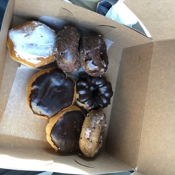Jerry's Cakes & Donuts - Bakeries Near Me - Rapid City, South Dakota Jerry's Cakes & Donuts - Bakeries Near Me - Rapid City, South Dakota