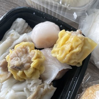 Rainbow Dim Sum - Pork and Shrimp Shu Mai Shrimp Har Chow - Dim Sum Near Me - Elmhurst, New York