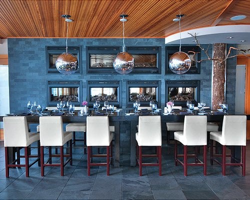 Six Seven Restaurant by null