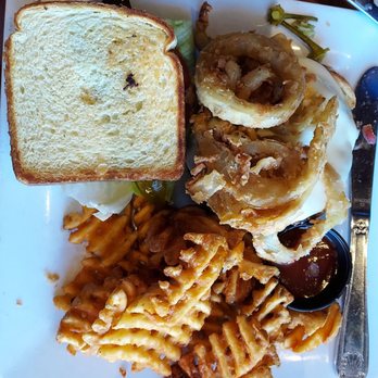 Hobo's Cafe - Burger and fries - New American Near Me - Key Largo, Florida