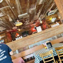 Gus's World Famous Fried Chicken