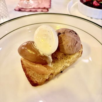 Max’s Sister - Orange cake with chocolate ice cream. Decadent! - French Near Me - San Antonio, Texas