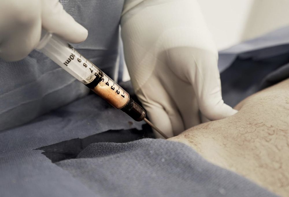 Tim Neavin - Plastic surgeon Santa Barbara Logo