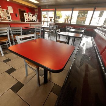 Carl's Jr - Burgers Near Me - Lake Elsinore, California Carl's Jr - Burgers Near Me - Lake Elsinore, California