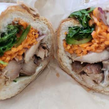Banh Mi Love - Garlic Chix Sandwich - Vietnamese Near Me - San Francisco, California Banh Mi Love - Garlic Chix Sandwich - Vietnamese Near Me - San Francisco, California