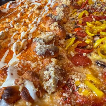 Lelulos Pizzeria - Pizza Near Me - Plum, Pennsylvania