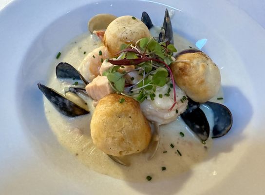 Portola Bistro by null