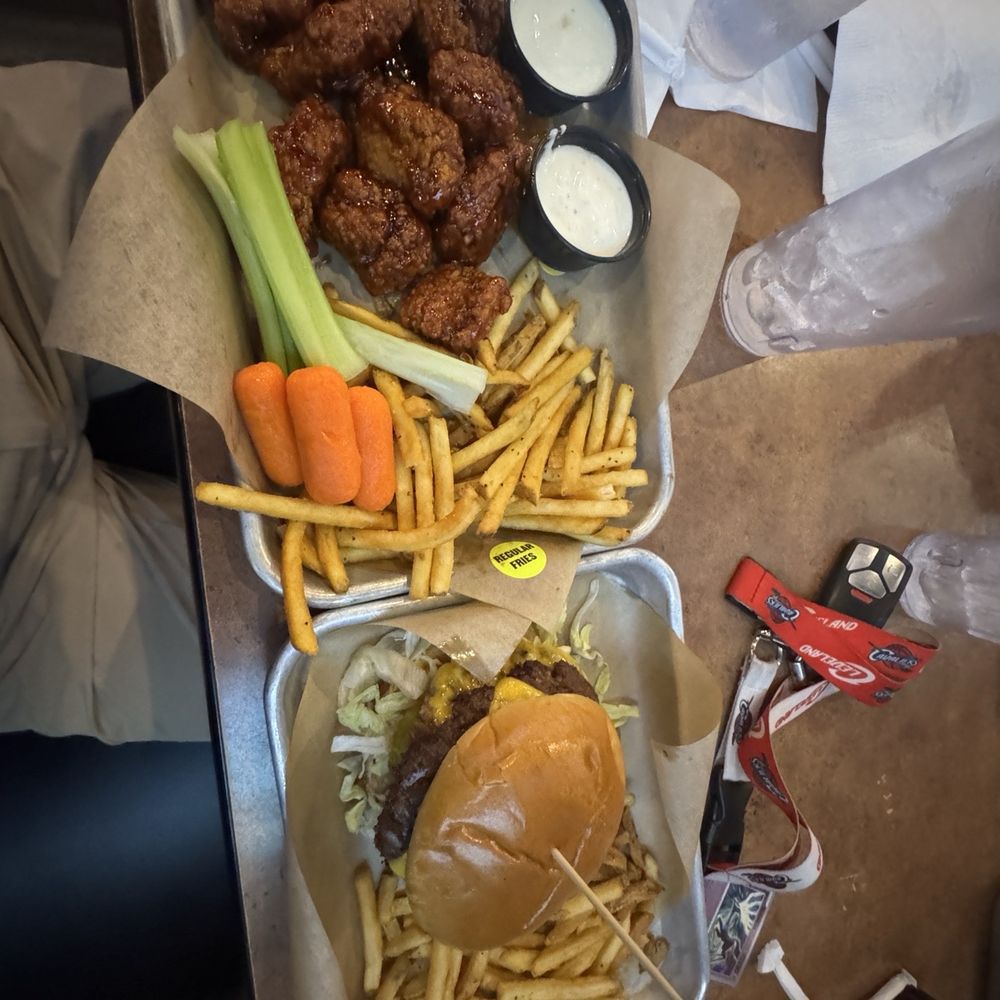 Buffalo Wild Wings - Pick 6 - Chicken Wings Near Me - Downingtown, Pennsylvania