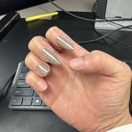 Three broken nails in less than 3 days and NOT the color or length I asked for. Three broken nails in less than 3 days and NOT the color or length I asked for.