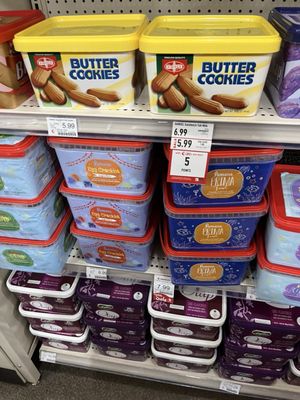 Seafood City by null