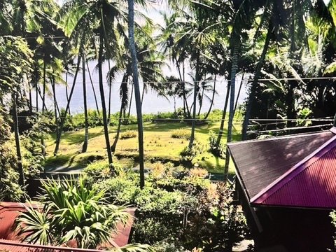The Bali House & Cottage at Kehena Beach Hawaii by null