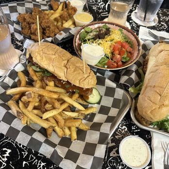 Two Guys Brewing - Southern chicken sandwich, thai chicken sandwich, Spicy nugz - Breweries Near Me - Wyoming, Michigan Two Guys Brewing - Southern chicken sandwich, thai chicken sandwich, Spicy nugz - Breweries Near Me - Wyoming, Michigan