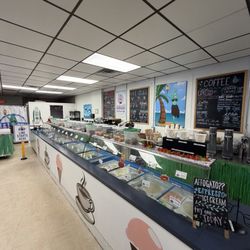 Island Ice Cream Cafe - The inside