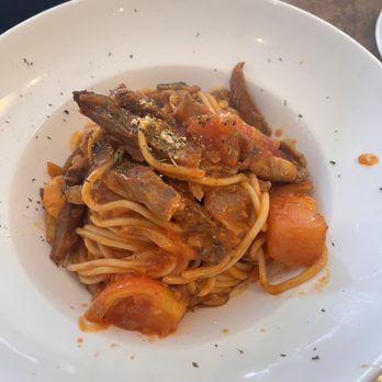 Café Gloucester - Ox tongue spaghetti - Hong Kong Style Cafe Near Me - Vancouver, British Columbia Café Gloucester - Ox tongue spaghetti - Hong Kong Style Cafe Near Me - Vancouver, British Columbia