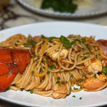 Giselle Miami - Mediterranean Near Me - Miami, Florida Giselle Miami - Mediterranean Near Me - Miami, Florida