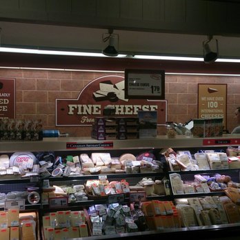 Farm Boy - the interior of a grocery store - Grocery Near Me - Ottawa, Ontario Farm Boy - the interior of a grocery store - Grocery Near Me - Ottawa, Ontario