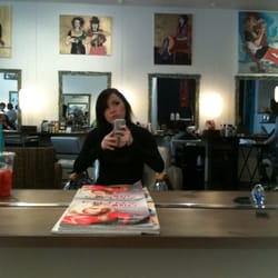 19 Blue Salon