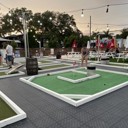Par Bar - View of the course & the food truck