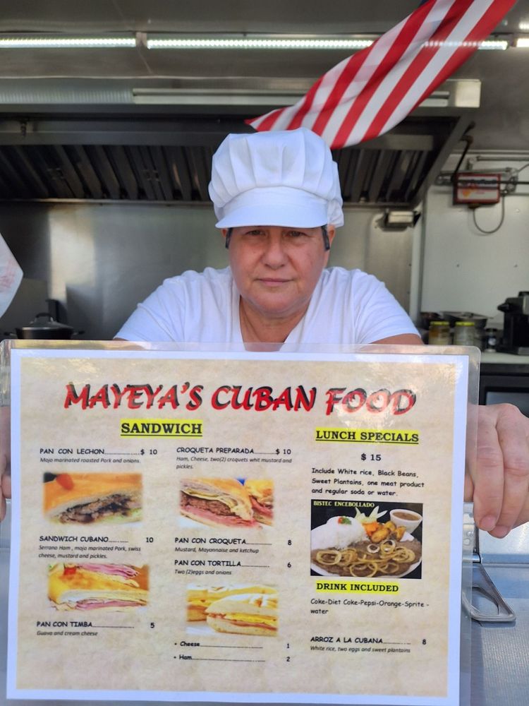 Mayeyas Cuban Food Logo