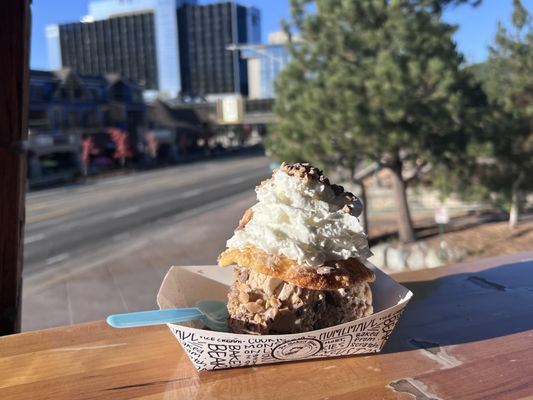 The Baked Bear by null