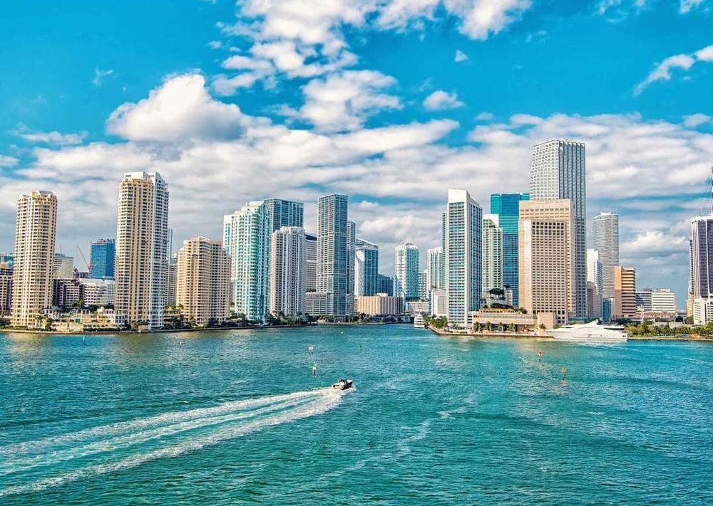 OCEAN BLUE REAL ESTATE HOLDINGS Contact Agent 2074 Prairie Ave, Miami Beach, Florida Real