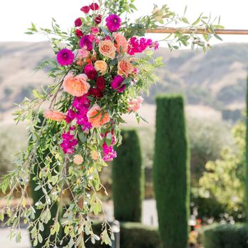 PoppyStone Floral Design - PC: Jen Philips Photography - Floral Designers Near Me PoppyStone Floral Design - PC: Jen Philips Photography - Floral Designers Near Me