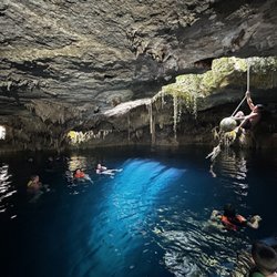 Cenotes Kin-Ha