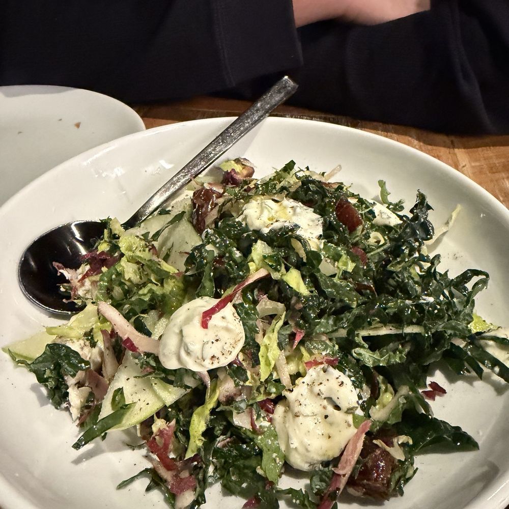 Si Cara - Apple & Kale Salad - Pizza Near Me - Cambridge, Massachusetts Si Cara - Apple & Kale Salad - Pizza Near Me - Cambridge, Massachusetts