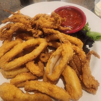 Hungry Traveler - Nectar of the gods.  Calamari - Seafood Near Me - Salisbury, Massachusetts