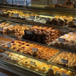 Sultan Bakery - Bakery counter