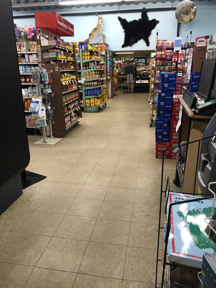 MOUNTAIN COUNTRY SUPERMARKET Updated September 2024 Jackman, Maine