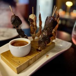 Mamajuana Cafe - Mixed skewers