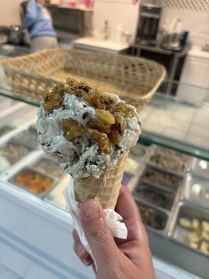 Whip'n Dip Ice Cream Shop by null