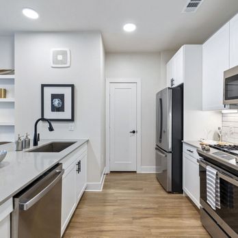 Elan Harvest Green - Apartments Near Me - Richmond, Texas Elan Harvest Green - Apartments Near Me - Richmond, Texas