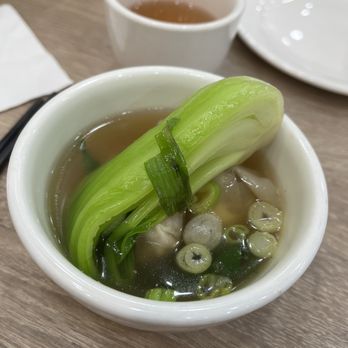 Supreme Taste - Wonton soup - Chinese Near Me - Toronto, Ontario
