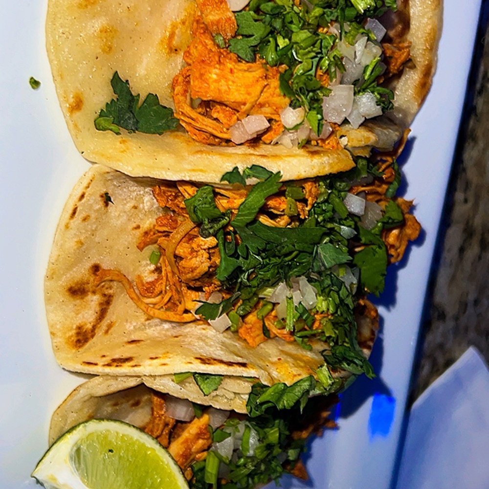 Casa Dora - Chicken tinga tacos - Salvadoran Near Me - Hyattsville, Maryland