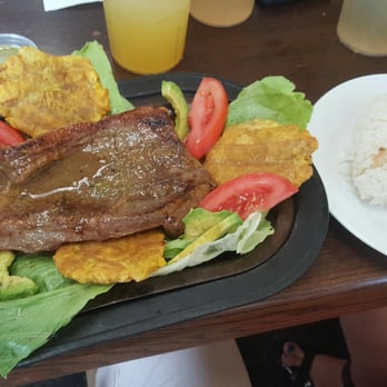 Las Americas - Churrasco con tostones. - Colombian Near Me - Charlotte, North Carolina Las Americas - Churrasco con tostones. - Colombian Near Me - Charlotte, North Carolina