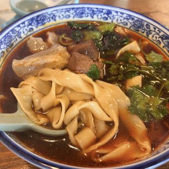 Northern Cafe - Beef noodle soup with 1/2 beef and 1/2 tendons - Chinese Near Me - Gardena, California