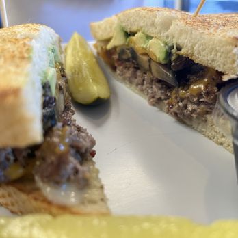 Pepper Farm Deli - Starvin Marvin Burger - Sandwiches Near Me - Santee, California