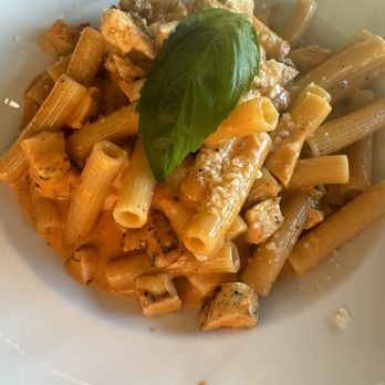 Bar Lino Ristorante - Vodka chicken pasta - Italian Near Me - Johnston, Rhode Island Bar Lino Ristorante - Vodka chicken pasta - Italian Near Me - Johnston, Rhode Island