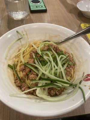 Hey Noodles(Mississauga) by null