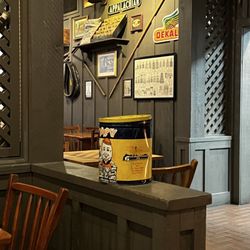 Cracker Barrel Old Country Store