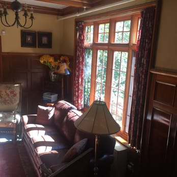 The Oaks Bed & Breakfast Hotel - Bed & Breakfast Near Me - Jamestown, New York The Oaks Bed & Breakfast Hotel - Bed & Breakfast Near Me - Jamestown, New York