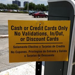 Memorial Hermann Diagnostic Laboratory - Beechnut - This Medical Plaza 2 parking lot doesn't allow validation. Because it's mainly for the bank.
