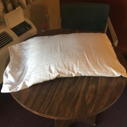 Flat pillows