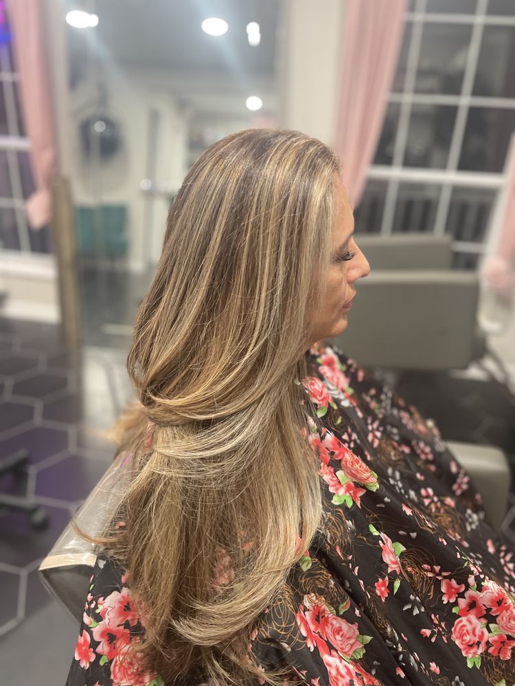 GIGI’S SALON Updated October 2024 Request an Appointment 12