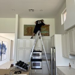 Palm Springs Delivery and Moving - More art in crazy places