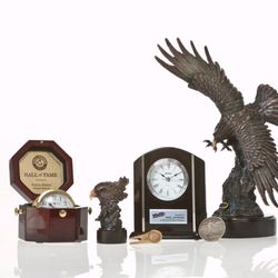 Specialty Engraving Company - Custom Engraved Clocks and Eagles Awards